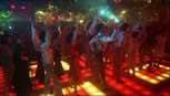 Das ist nat�rlich eine Szene aus Saturday Night Fever und nicht aus dem Crash :-)